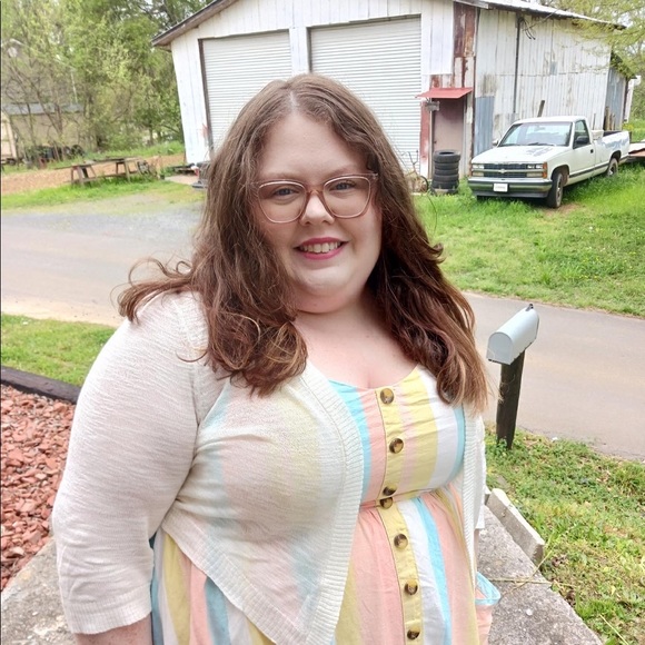 Meet your Posher, Mella - Picture 2 of 2